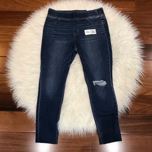 New🌿Mid-Rise White Super Skinny Ankle Jeans